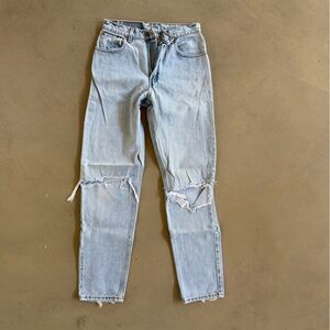 Light Blue Distressed vintage levi’ Jeans